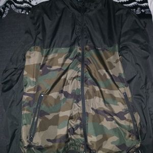 Divided zip up Camo/Black